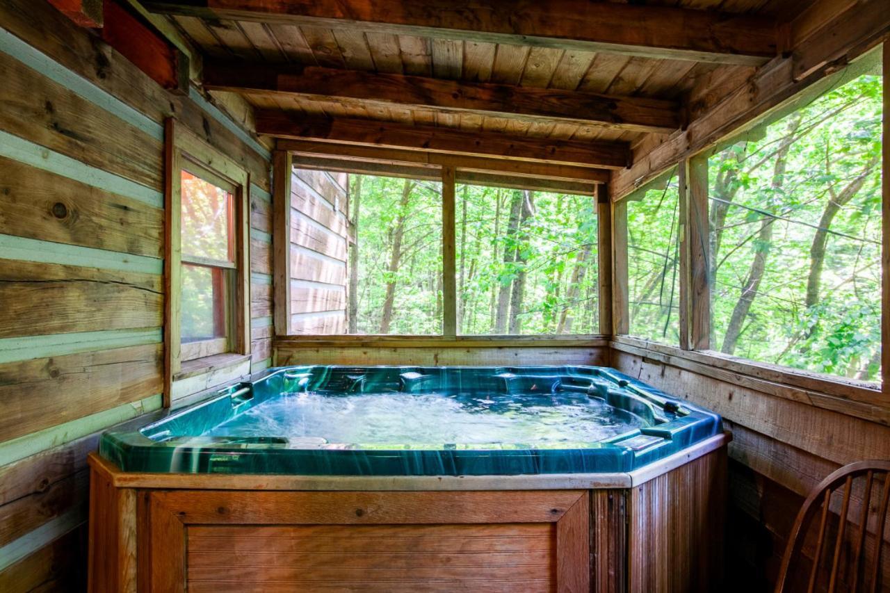 The Hartland - Hot Tub, Jacuzzi, Fireplace Villa Sevierville Exterior photo